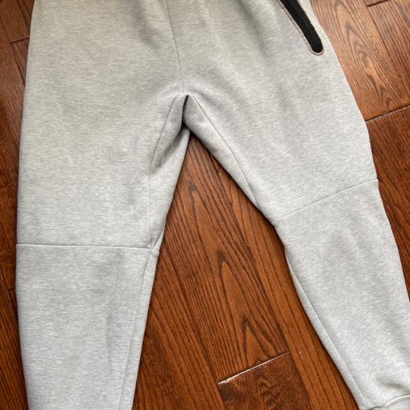 Nike tech fleece pants (grey) - Picture 3 of 4